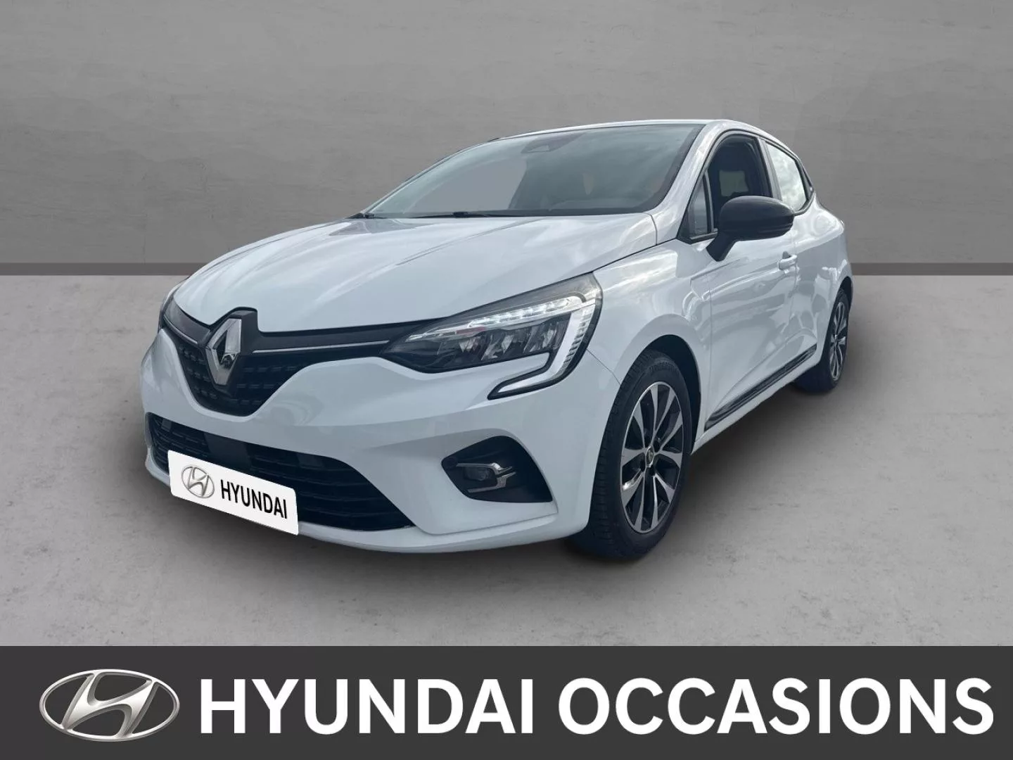 Renault Clio 1.0 TCe 90ch Zen -21 2021 d'occasion à Saint-Paul, La Réunion