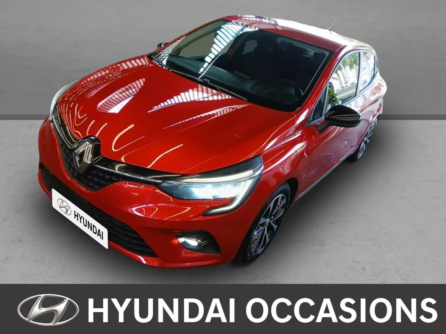 Renault Clio 1.6 E-Tech hybride 140ch Limited -21N 2022 d'occasion à Saint-Paul, La Réunion