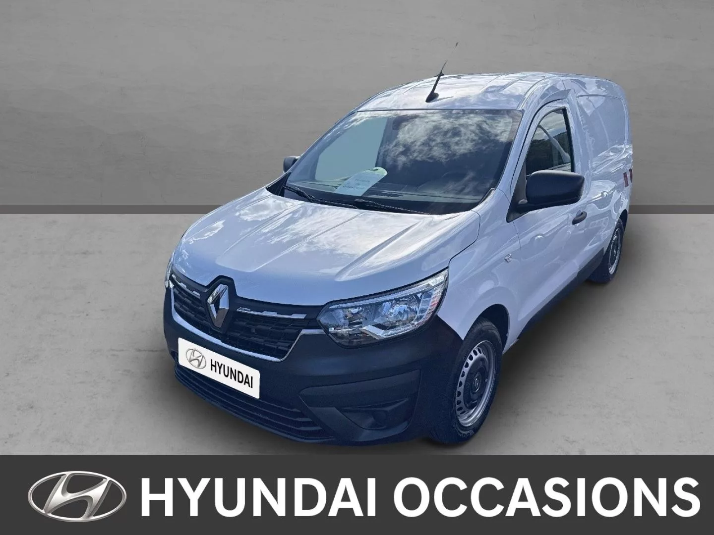 Renault Express Van 1.5 Blue dCi 75ch Confort 22 2023 d'occasion à Sainte-Clotilde, La Réunion