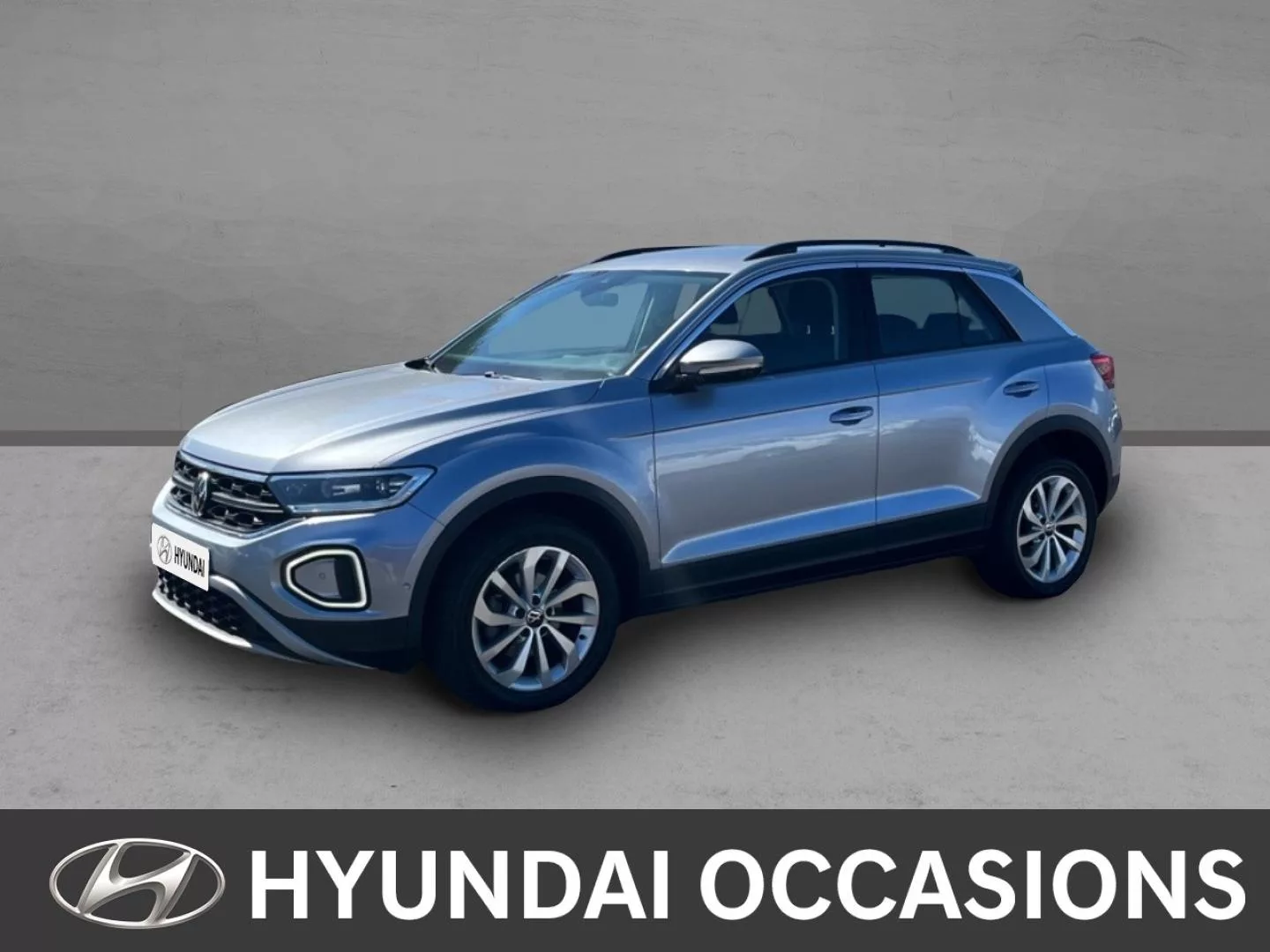 Volkswagen T-Roc 1.0 TSI 110ch Life Plus 2023 d'occasion à Saint-Pierre, La Réunion